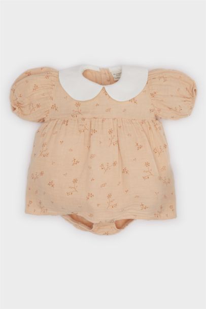 Muslin Regular Fit Crew Neck Floral Jumpsuit