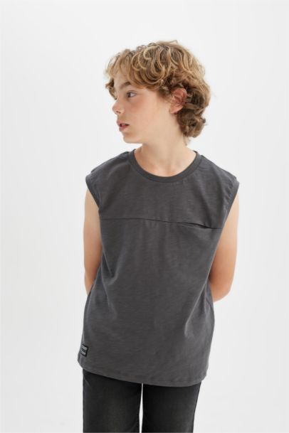 Boy Boy Crew Neck Sleeveless T-Shirt