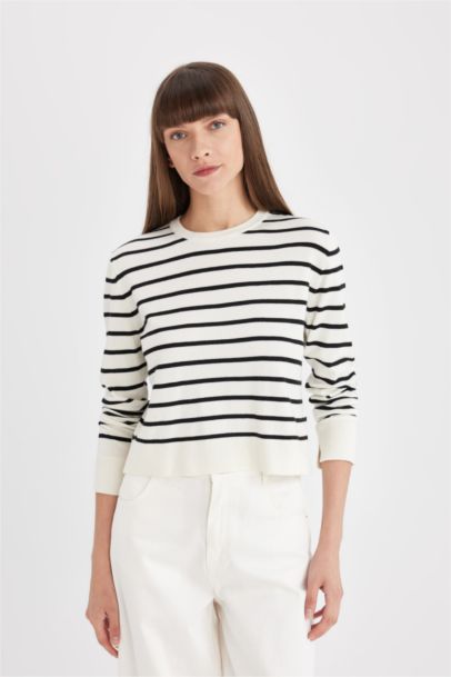 Pull en tricot rayé à col rond et coupe régulière pour Femme