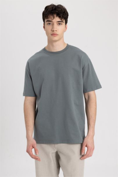 Boxy Fit Crew Neck Short Sleeve T-Shirt