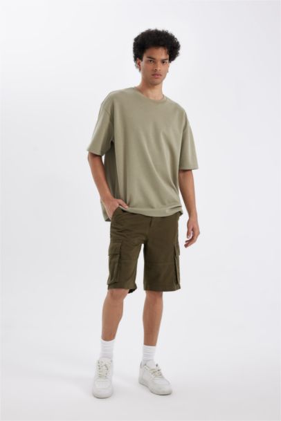 Cargo Fit Gabardine Regular Hem Bermuda