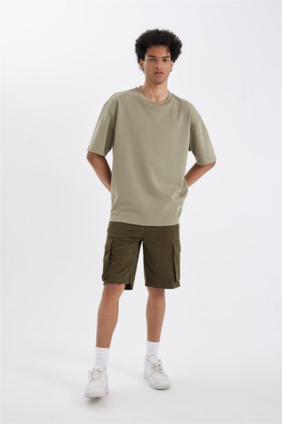 Cargo Fit Gabardine Regular Hem Bermuda