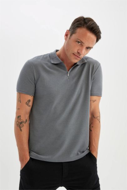 New Regular Fit Zippered Polo T-Shirt