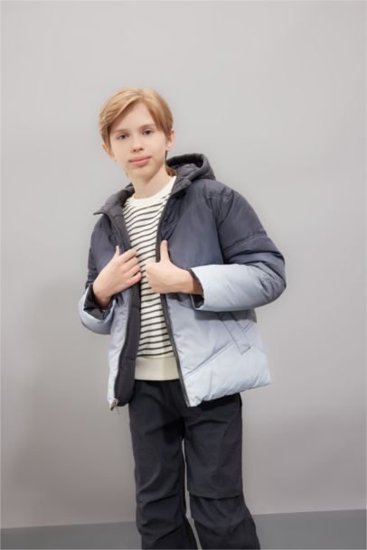 Su Geçirmez Çift Taraflı Kapüşonlu Şişme Mont Erkek Çocuk