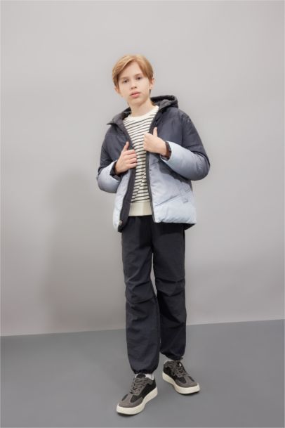 Su Geçirmez Çift Taraflı Kapüşonlu Şişme Mont Erkek Çocuk