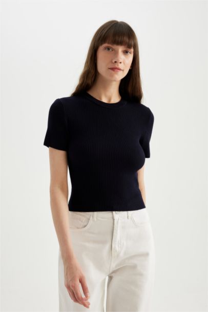 Pull en tricot bleu marine à manches courtes et col rond pour Femme