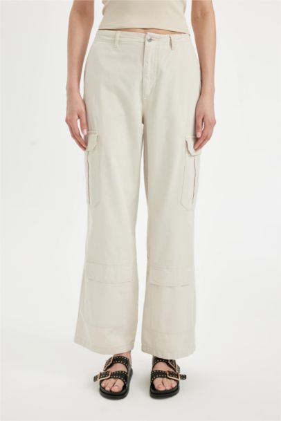 Wide Leg Cargo Normal Waist Standard Length Gabardine Trousers