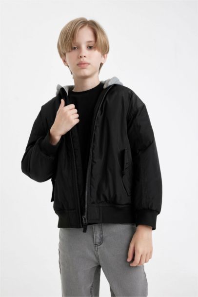 Su Geçirmez Çıkarılabilir Kapüşonlu Kolej Yaka Fermuarlı Ribana Kollu Bomber Mont Erkek Çocuk