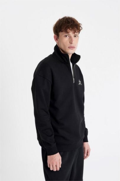 Comfort Regular Fit Rahat Kalıp Fermuarlı Dik Yaka Baskılı Sweatshirt