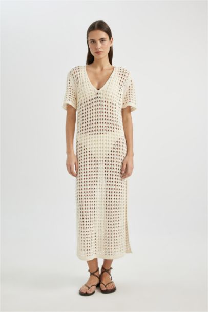 Fall in Love V-Neck Short Sleeve Knitted Knitted Beach Dress