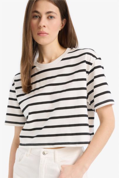 تيشيرت اوفر سايز من جيرسي مخطط برقبة مستديرة