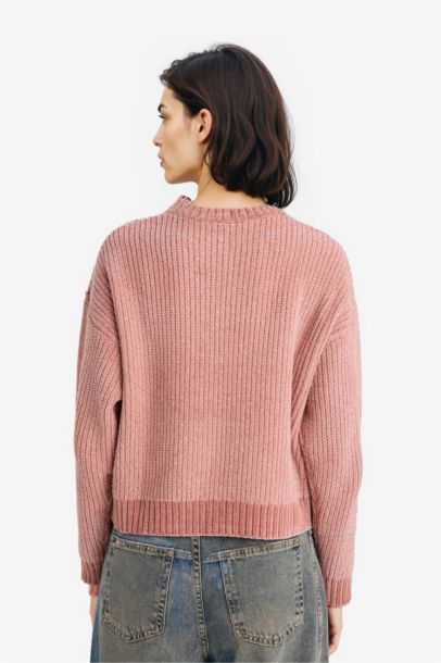 Pull en fil chenille à col rond Coupe régulière