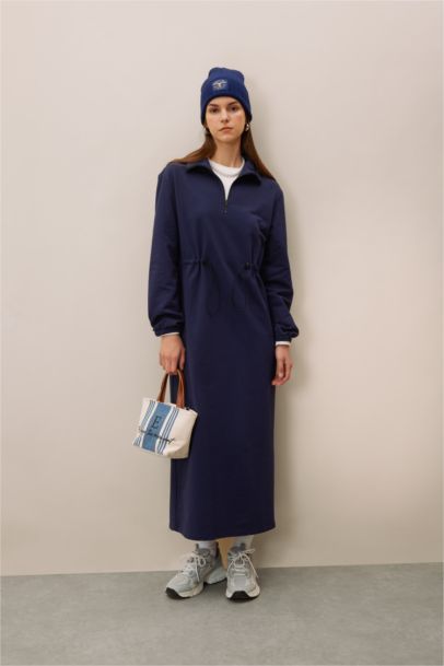 Robe longue à Manches Longues en Tissu Sweat Fin