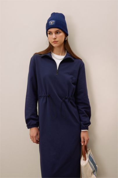 Robe longue à Manches Longues en Tissu Sweat Fin