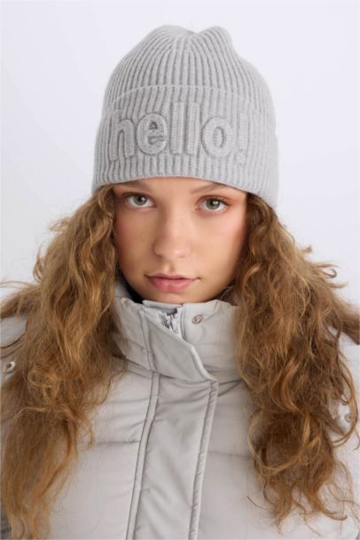 ايس كاب حريمي بطبعة شعار