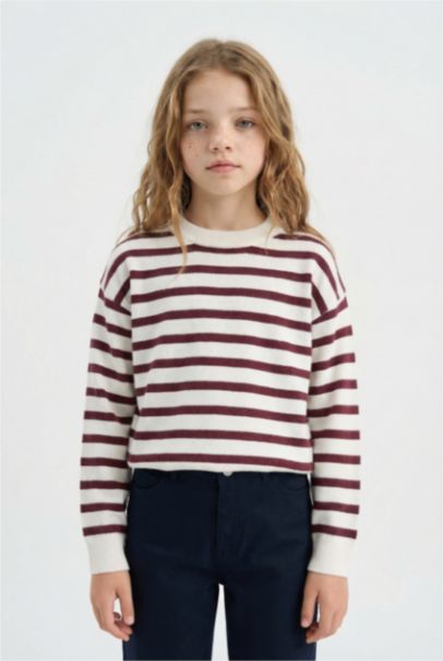 Girl Standard Fit Crew Neck Pullover
