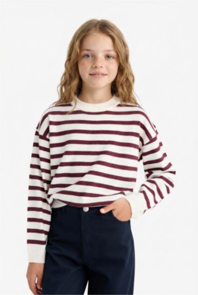Girl Standard Fit Crew Neck Pullover