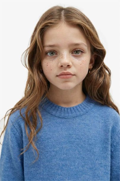 Girl Standard Fit Crew Neck Basic Knitted Pullover