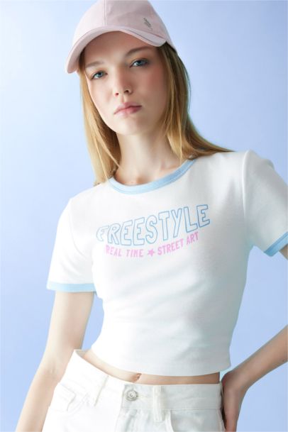 تيشيرت نص ردن مخصر بياخة مستديرة