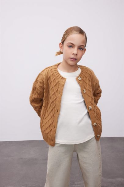 Standard Fit Crew Neck Cardigan