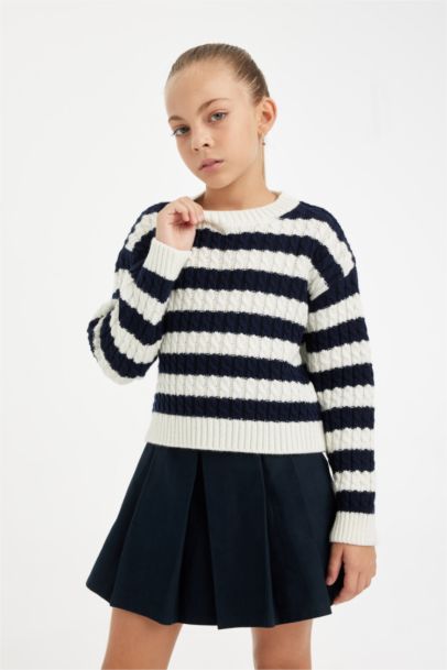 Girl Standard Fit Striped Crew Neck Pullover