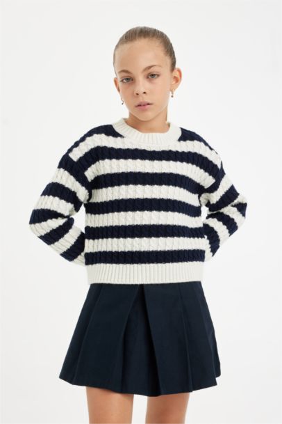 Girl Standard Fit Striped Crew Neck Pullover