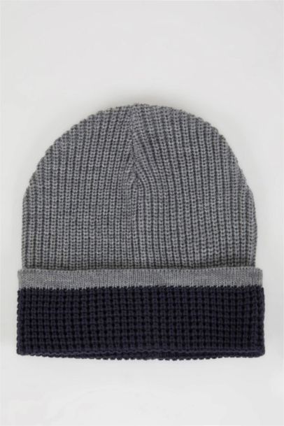 Man Striped Beanie