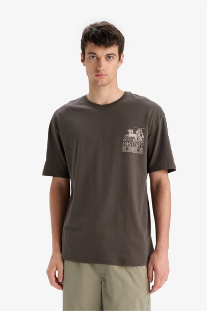 Oversize Fit Crew Neck Back Printed T-Shirt