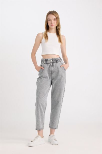 Pantalon Jean Paperbag délavé à taille haute et longueur cheville