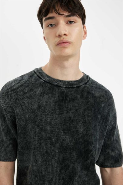 تيشيرت نص كم قصة مريحة ممشط