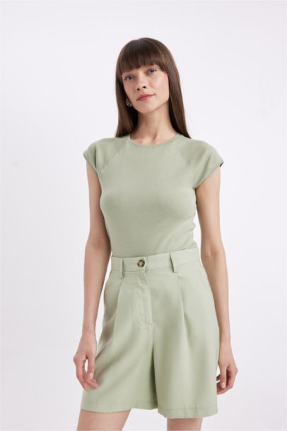 تيشيرت نص كم مضلع سليم فيت