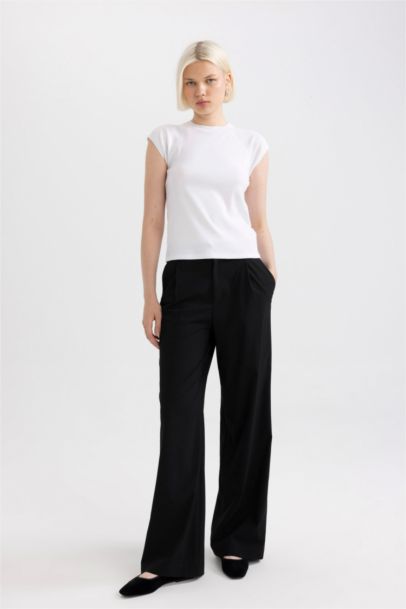 تيشيرت نص كم سليم فيت برقبة مستديرة