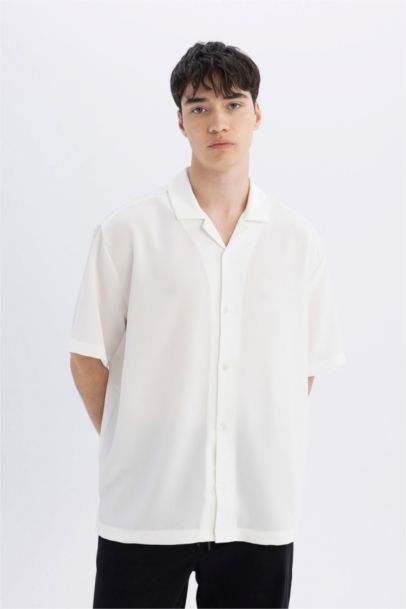 Relax Fit Resort Neck Crinkle Fabric Short Sleeve Shirt
