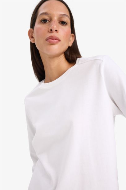 T-shirt basique premium à manches longues et col rond Coupe régulière