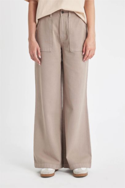 Pantalon à coupe Standard en Gabardine à jambes larges