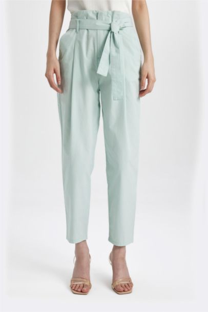 Pantalon Paperbag Court à Chevilles en Gabardine à Taille Haute avec poches