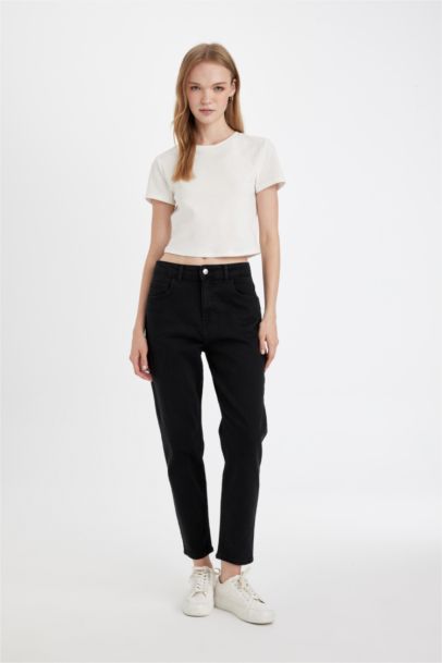 Jean Mom taille haute Coupe confortable légèrement ajusté