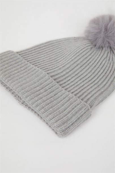 قبعة تريكو للبنات