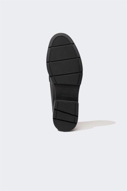 Woman Faux Leather Serrated Sole Casual Shoes