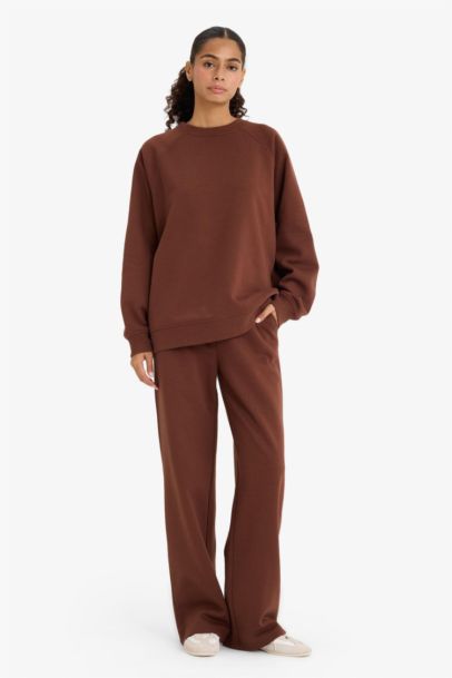 Straight Fit Basic Thick Sweatshirt Fabric Trousers
