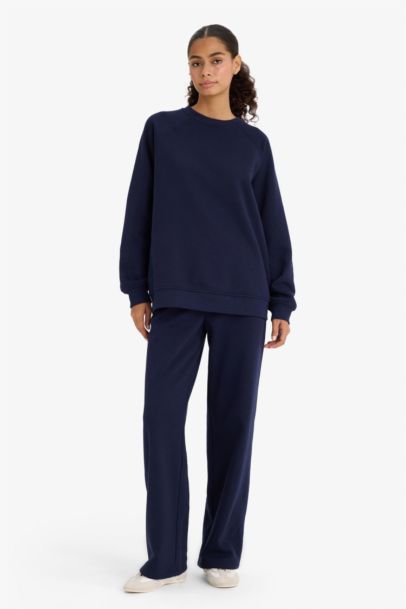 Straight Fit Basic Thick Sweatshirt Fabric Trousers