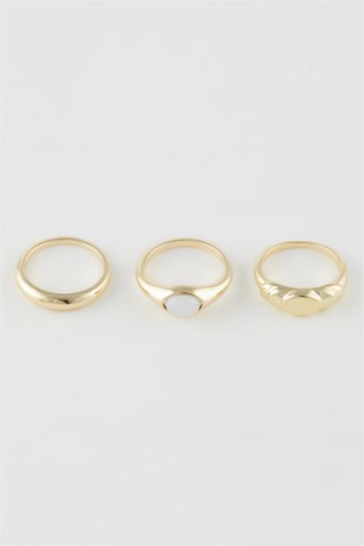 Woman 3 Piece Gold Rings