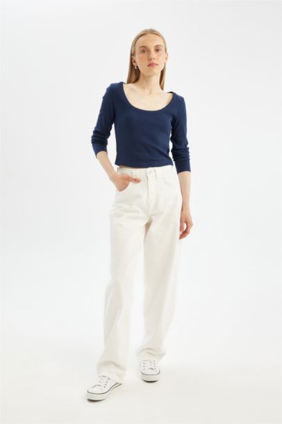 تي شيرت كم طويل سليم فيت مضلع