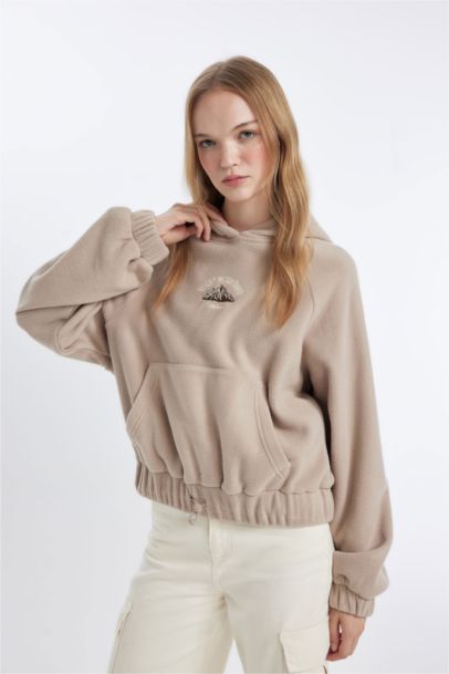 Loose Fit Slogan Pattern Sweatshirt