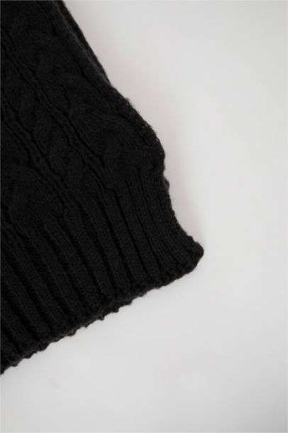 Erkek Saç Örgüsü Triko Atkı