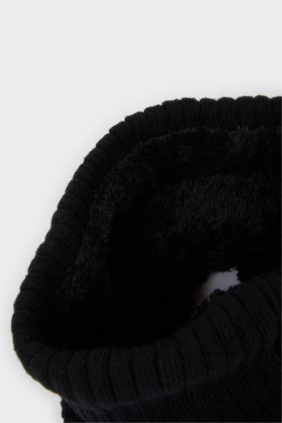 سكارف رجالي من صوف صناعي