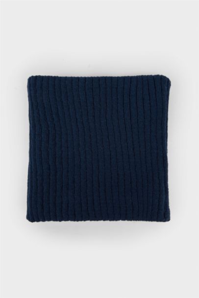 Man Lined Neck Scarf