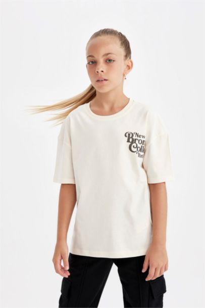 Girl Relax Fit Crew Neck Text Printed T-Shirt