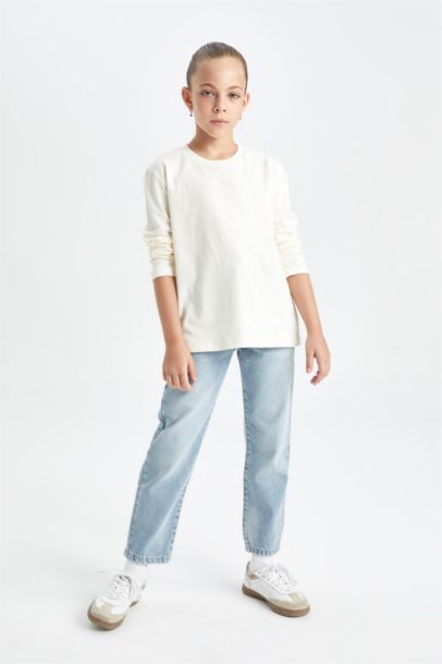 Girl Mom Fit Ripped Detailed Skinny Leg Jeans