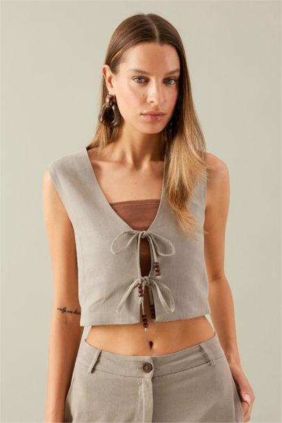 Fitted V-Neck Linen Blend Laced Vest